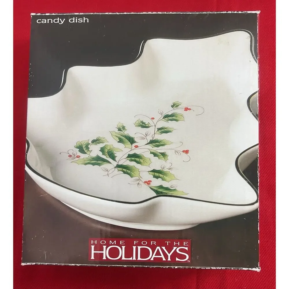 Home for the Holidays  Tree‎ Candy Dish Ivory w/ Gold  Christmas Tree Shape 2003